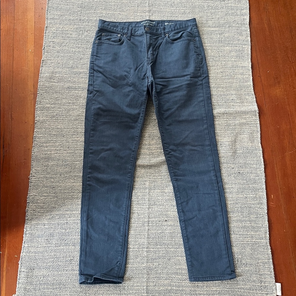 Banana Republic Travel Jean Athletic Fit Dark Blue Skinny Jeans 32 x 34